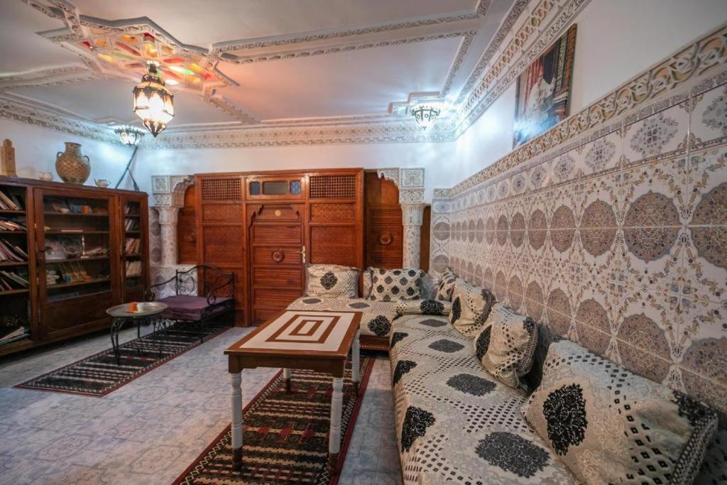 Riad Fez Hostel Buitenkant foto
