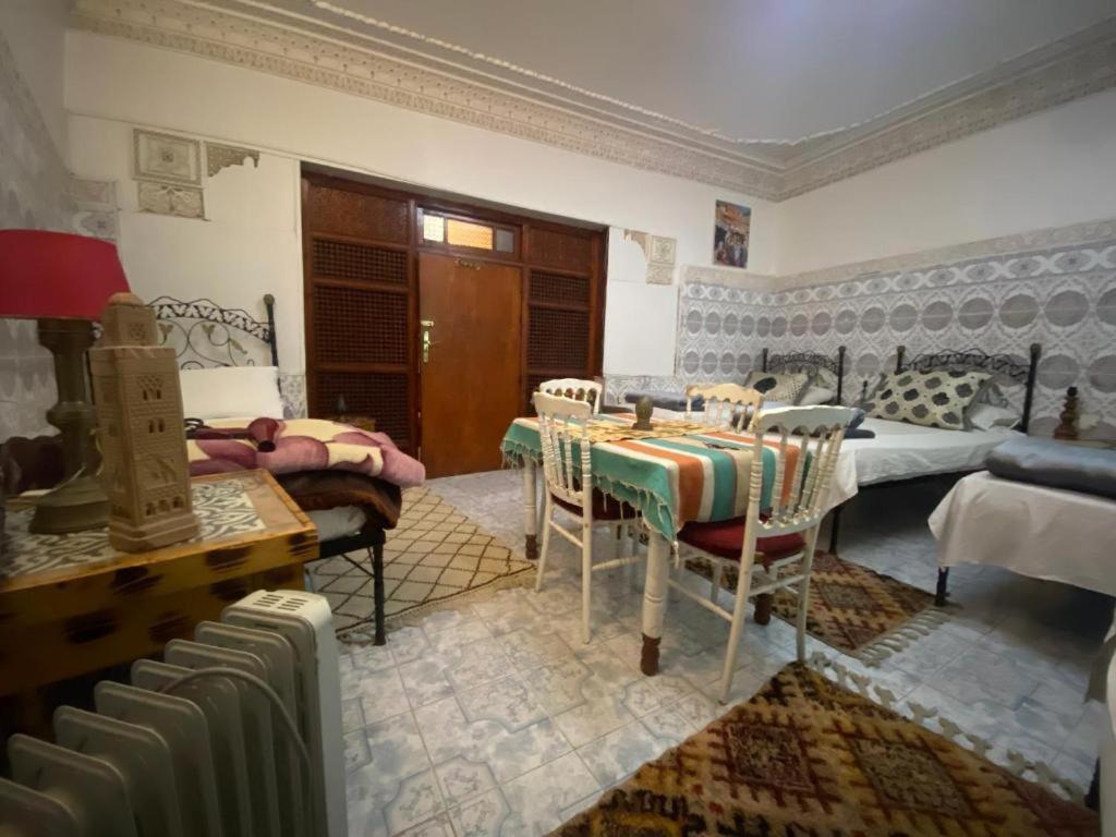Riad Fez Hostel Buitenkant foto